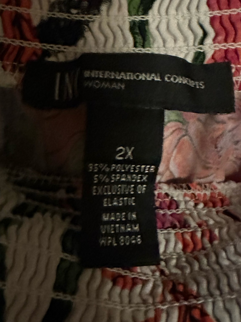 I.N.C. International Concepts woman Tropical Flower Vine Off-The-Shoulder Top - Picture 3 of 4